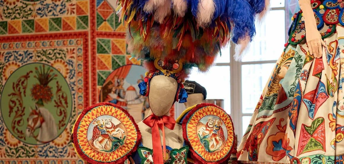 Ten's To See: 'From The Heart To The Hands: Dolce and Gabbana' At